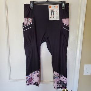 Capri workout pants